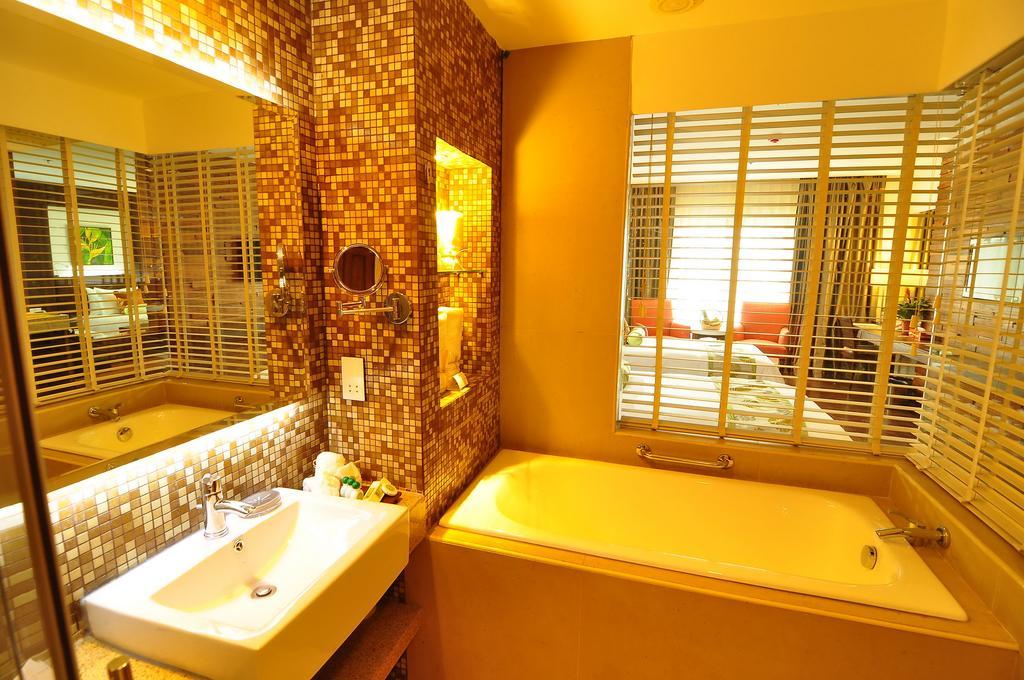 The Cocoon Boutique Hotel Quezon City Esterno foto
